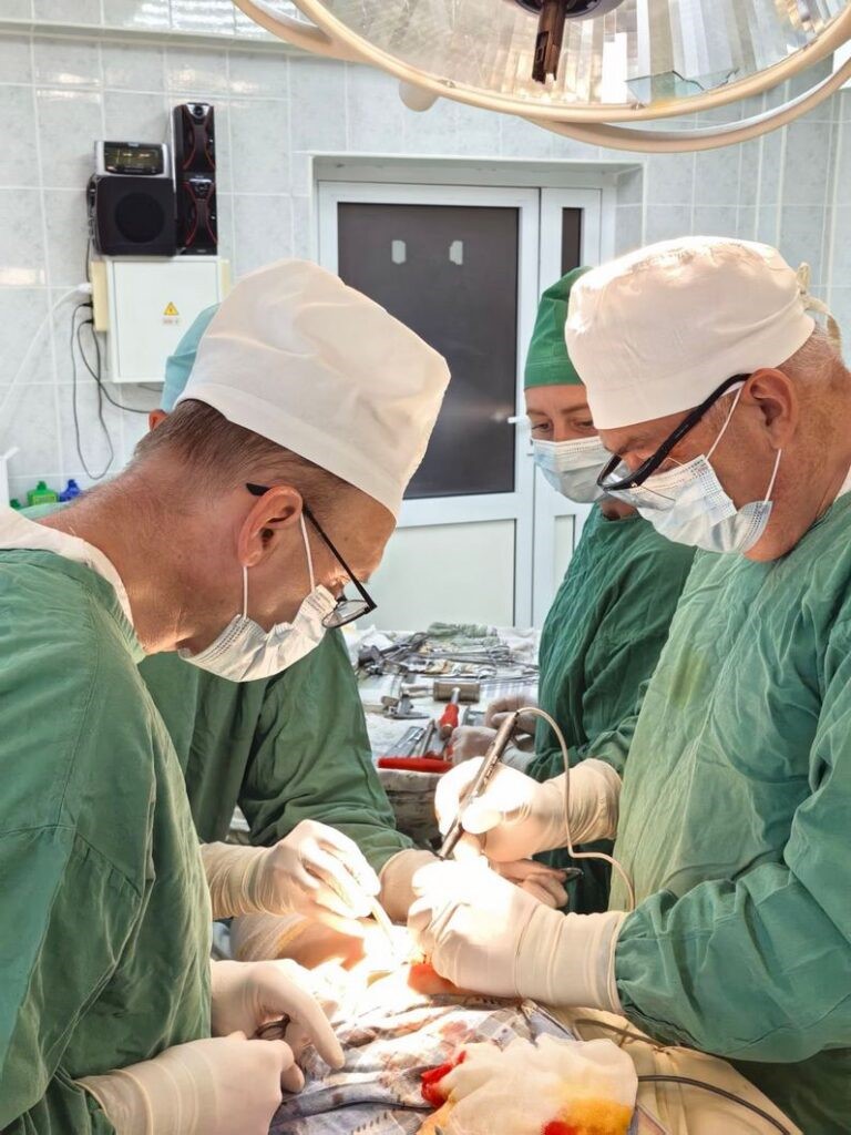 Опережая время. Хирурги районной больницы сделали значительный шаг вперед и впервые провели сложную операцию
